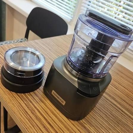 Кухонный измельчитель Kenwood CHP80.000SI | Быстро и удобно
