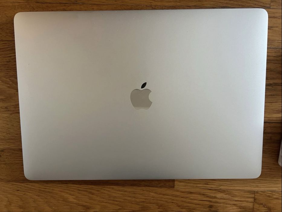 MacBook Pro 15”, 2019 | i7, 16GB RAM, 512GB SSD, нова батерия