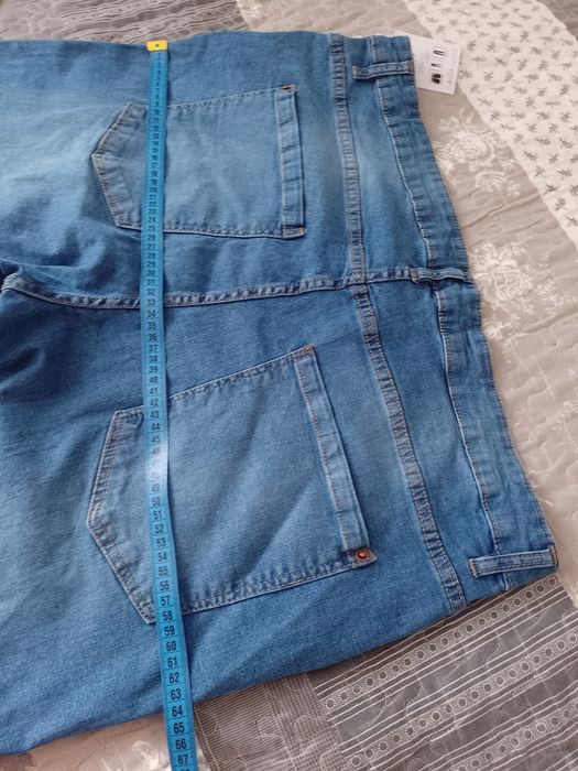 Blugi drepți ușor elastici mărimea 52