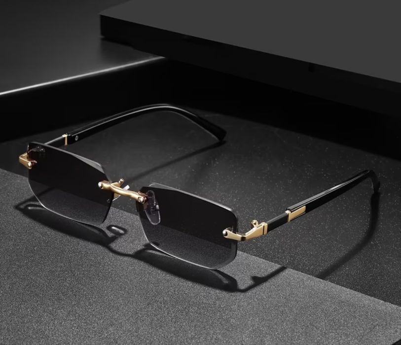 Черни унисекс очила!