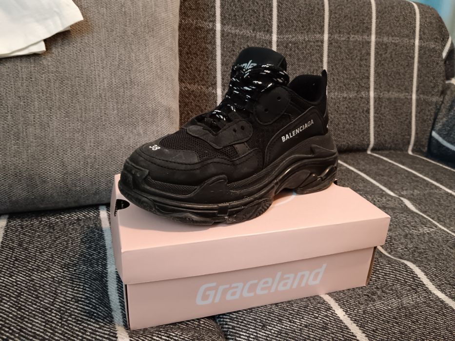 Balenciaga Triple s
