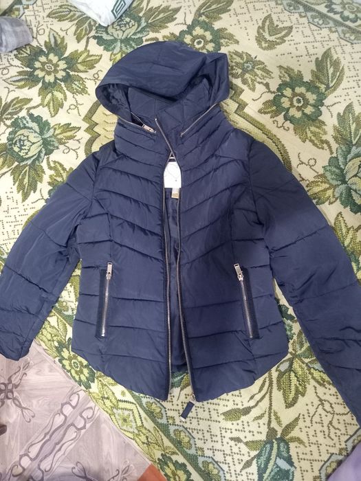 Продам недорого куртки