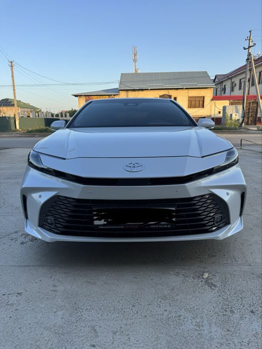 Toyota Camry 2025 — 10