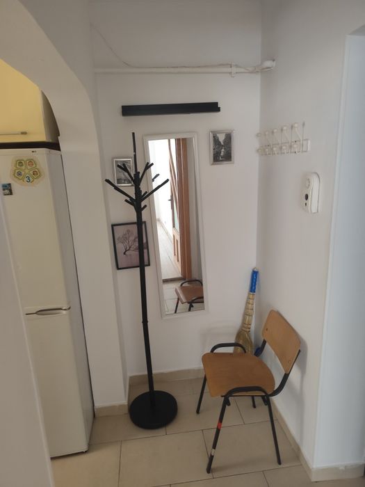 Vând apartament 2 camere parter