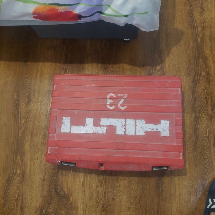Vând rotopercutor Hilti te15c