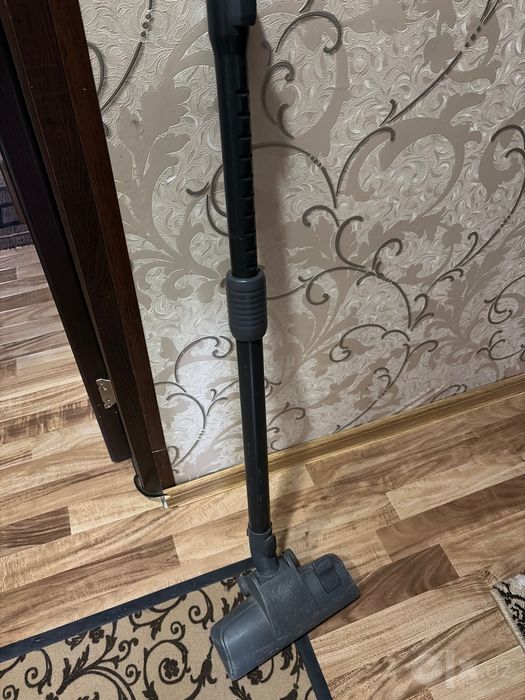 Пылесос LG 2000W