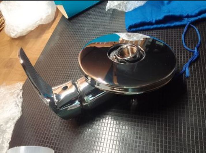 Vand 2 bucati baterii de dus Baie ingropat