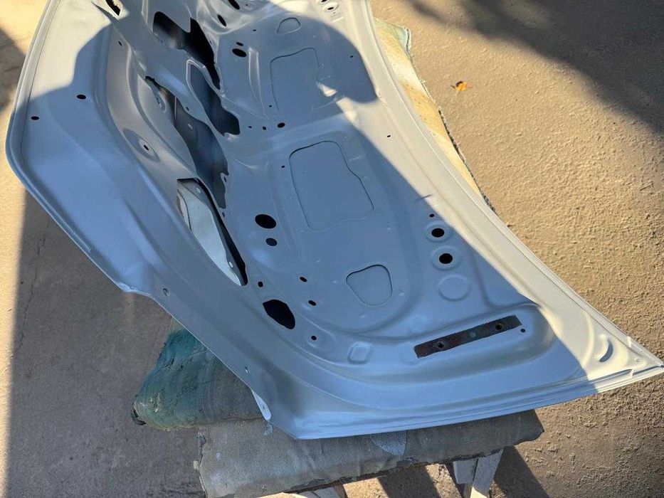 Продам задний капот Камри 55!