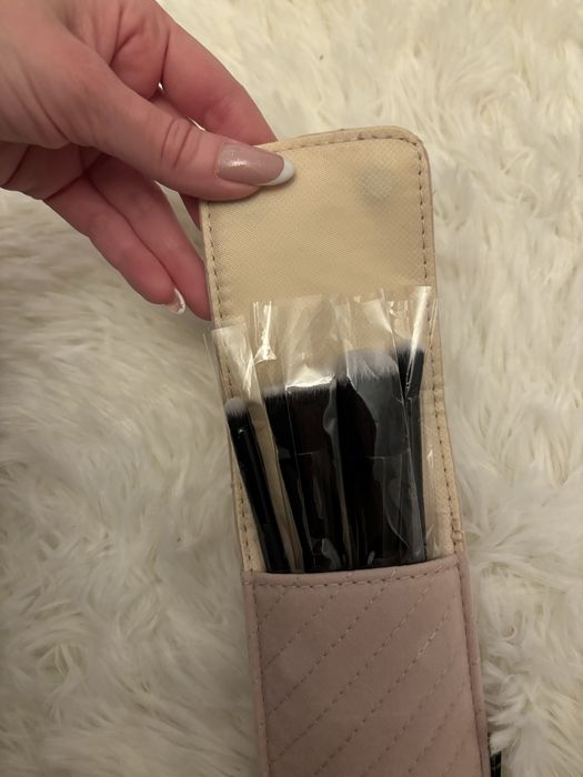 Четки за грим Marccain