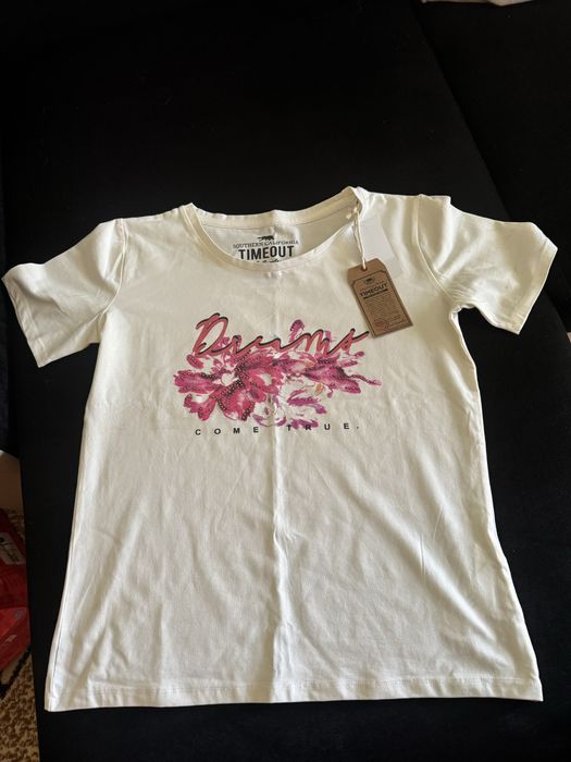 Дамска тениска  с къс ръкав, чисто нова