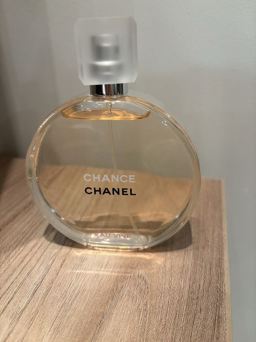 Chance Chanel Eau Vive тоалетна вода нова 100мл