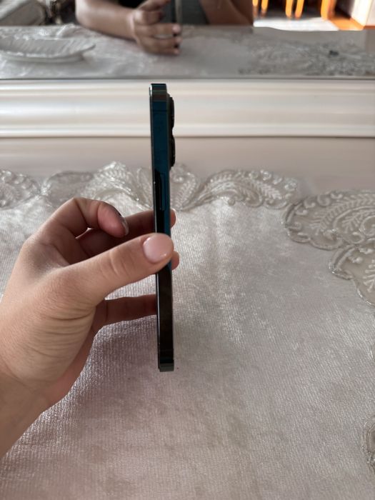 Продам айфон 13 про