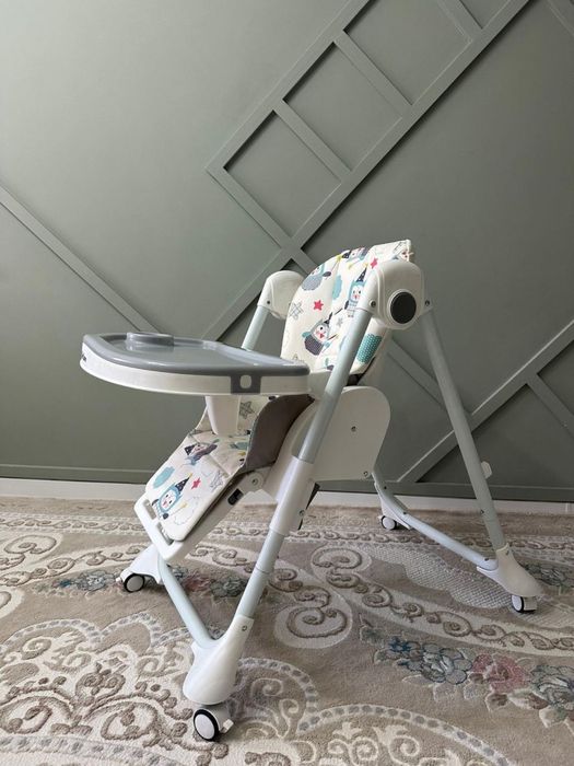 Продам детский столик