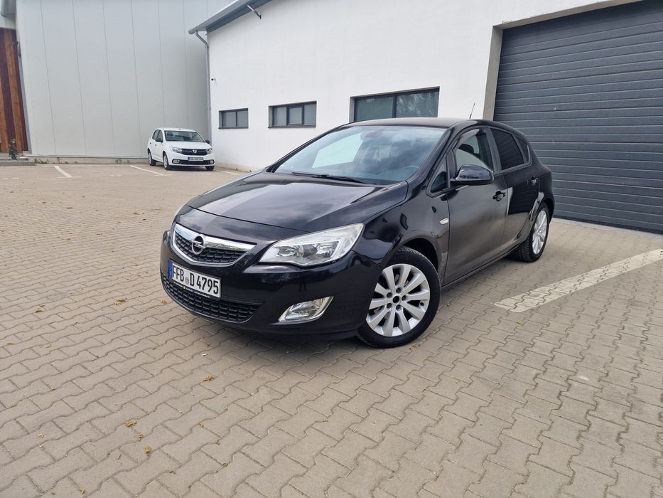 Opel Astra J 1.7 CDTI, 110 CP