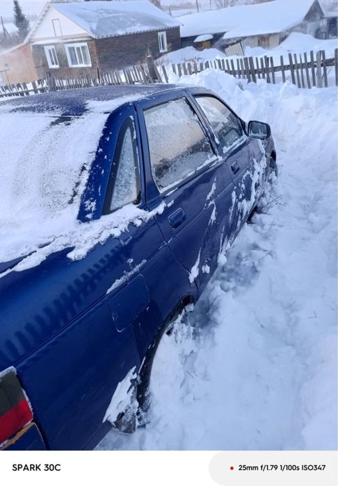 Продаю ваз 2110