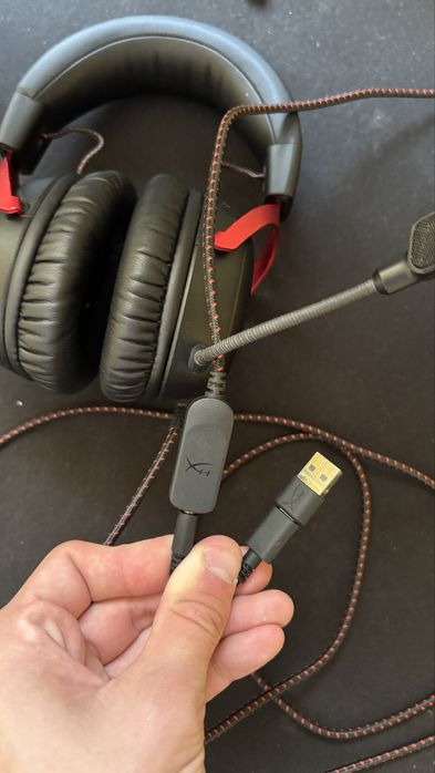 HyperX Cloud III Black/Red (С кабел)