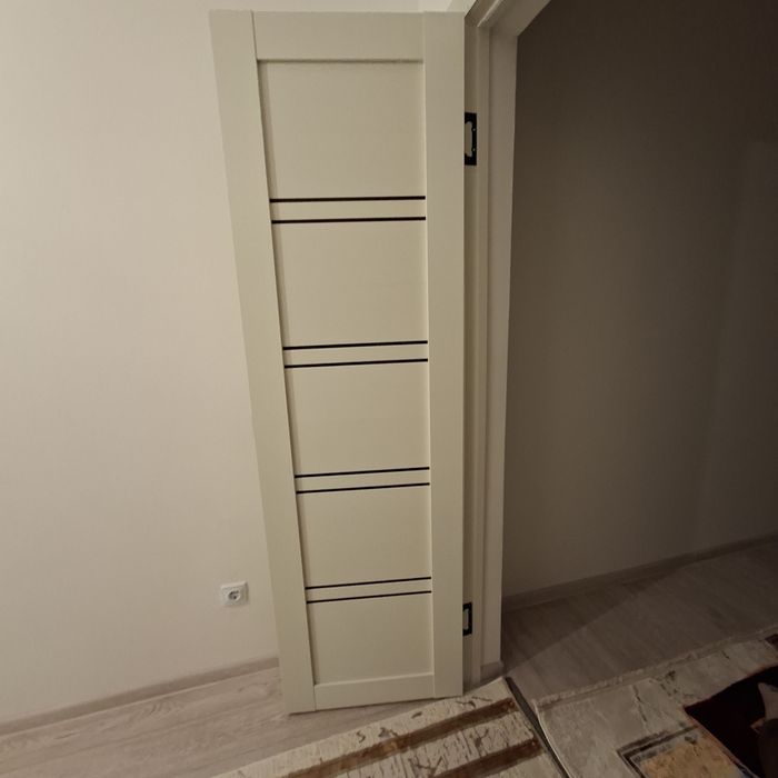 Срочно продам двери