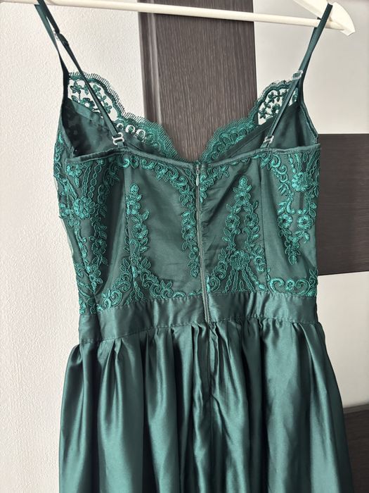 Коктейлна рокля размер ХС