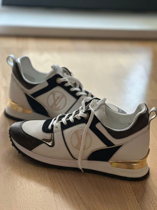 Vand adidasi Louis Vuitton