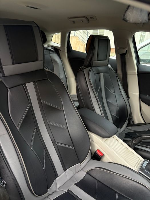 Huse piele (imitatie piele) Volvo V40