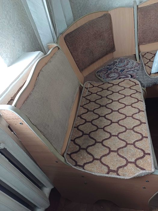 Люстры, диванчики, тумбочки, шкафы