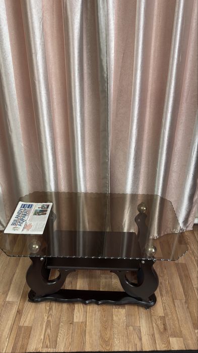 Продам журнальный столик