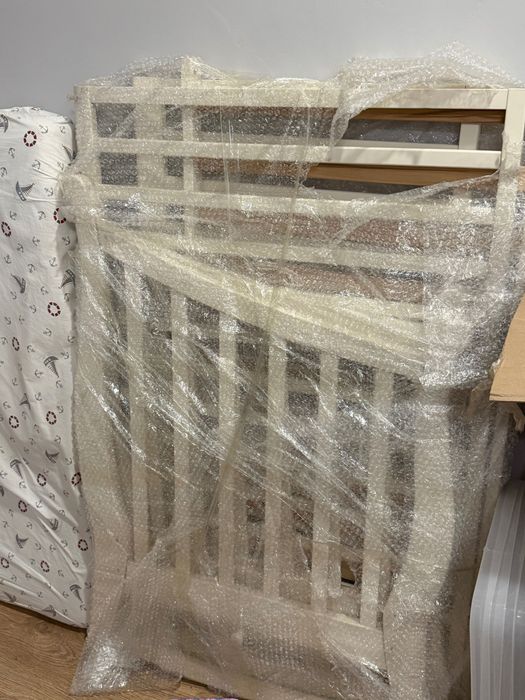 Детская кровать - манеж