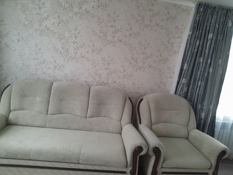 Продам диван с креслом, состояние хорошее