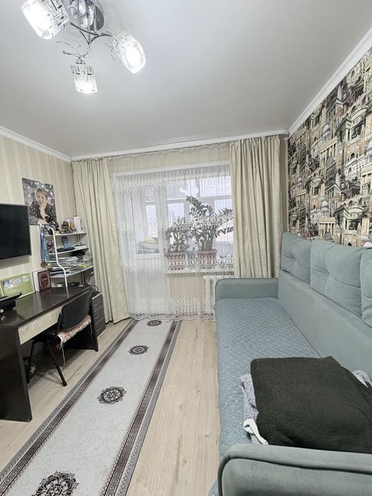 Продам трехкомнатную квартиру