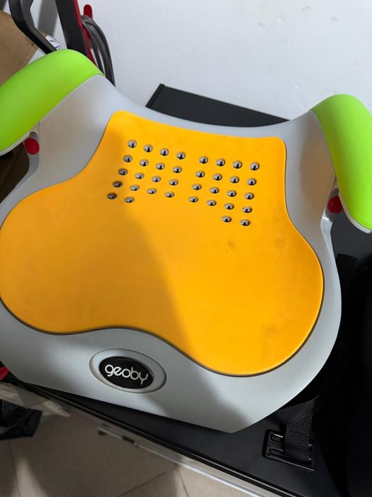 Детский дорожный бустер