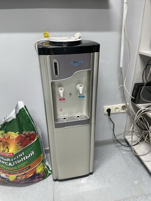 Диспенсер для воды