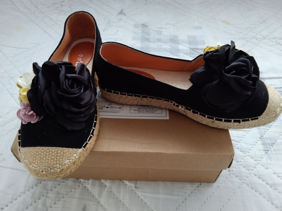 Дамски кларкове с цветя