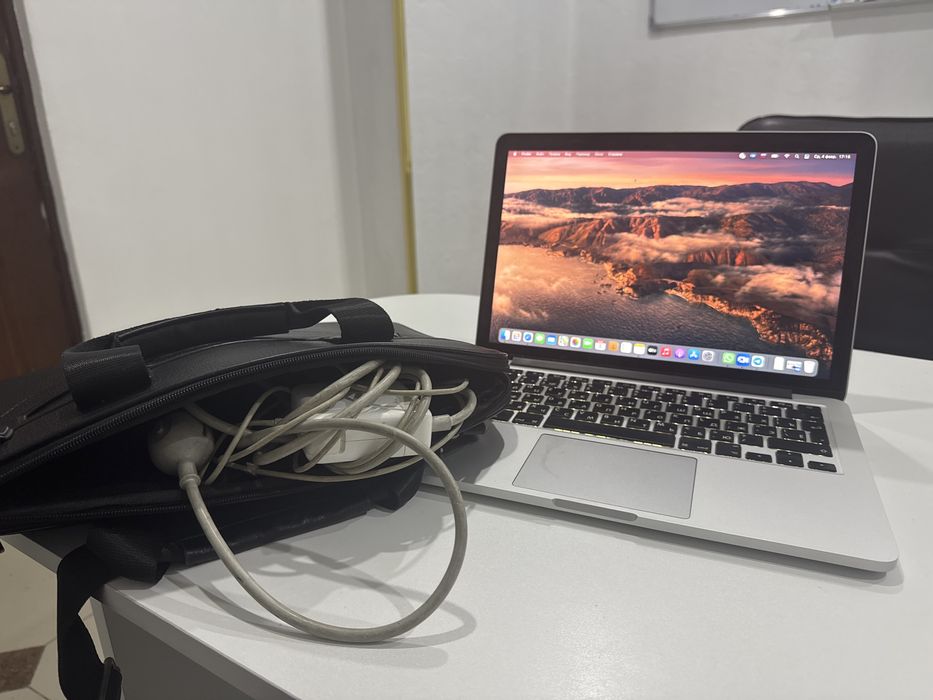 Срочно продам мак бук про