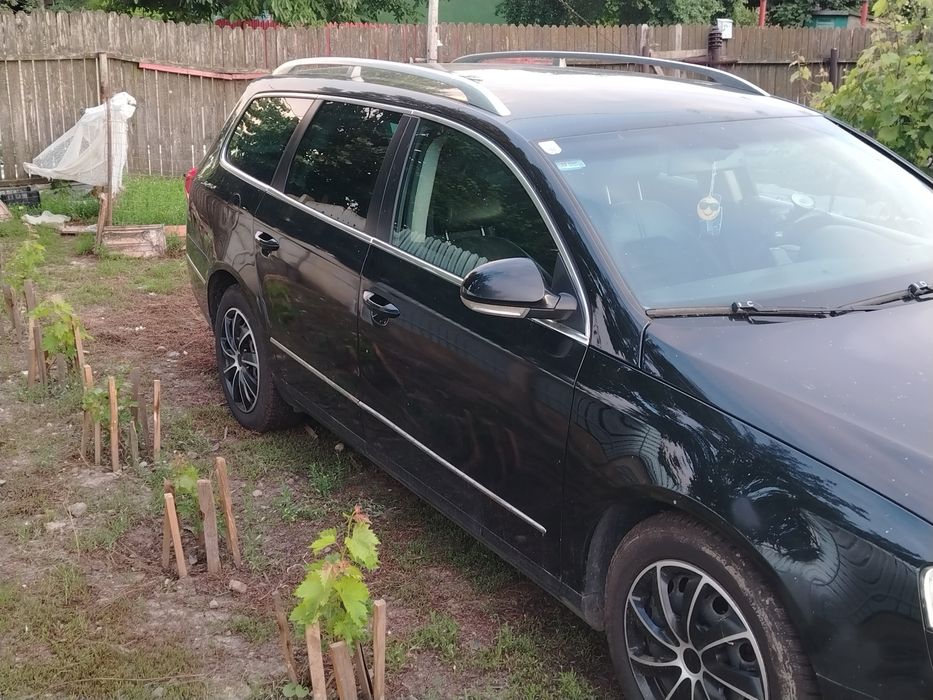 Vând mașină pasat b6 2009 . 2.0 disel mai multe detalii pe watap sau la telefon cei care nu sunt interesati sa își vadă de treaba lor