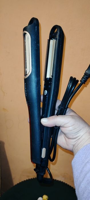 Placi de creponat și îndreptat parul