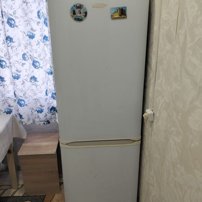 Холодильник сатылады