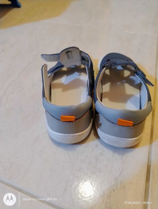 Сандали боси обувки