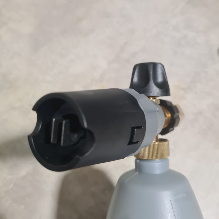 Проф. Пенная насадка на Kärcher