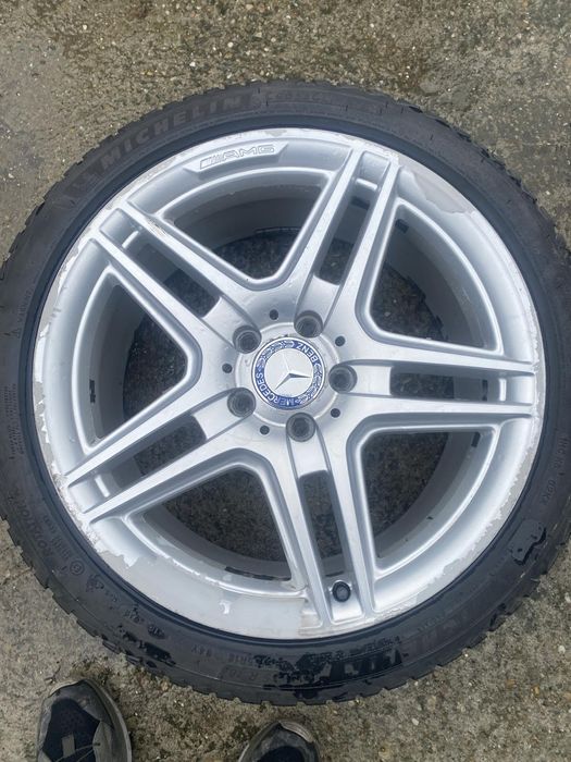 Джанти АМГ с гумите за Мерцедес W204