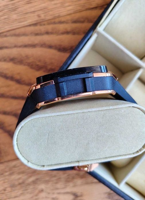 Hublot Square Bang Unico King Gold 42, бартер