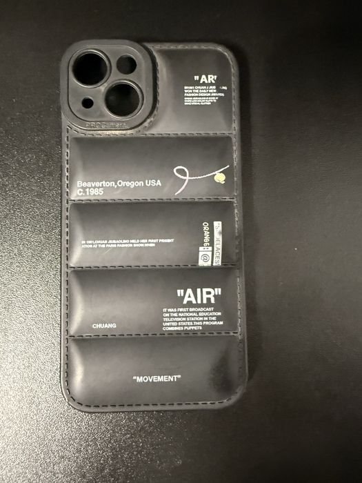 Vând iphone 14 impecabil