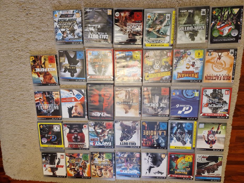 Ps3 slim 3 joystick-uri wireless + 34 jocuri Originale