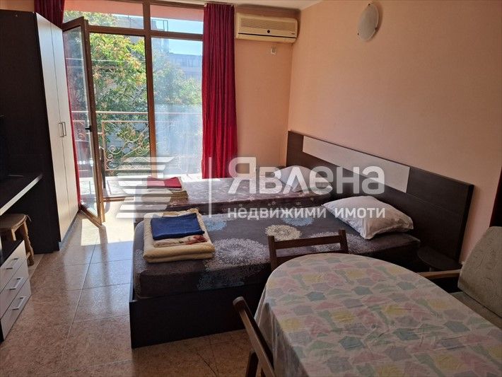 Продава се Двустаен апартамент в к.к. Слънчев бряг - 60 кв.м за 1300 €/кв.м - Снимка #1