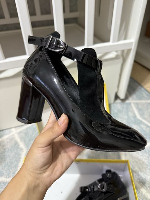 Продам туфли женские