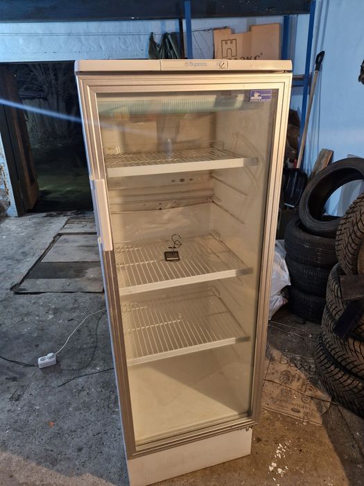 Продаю холодильник