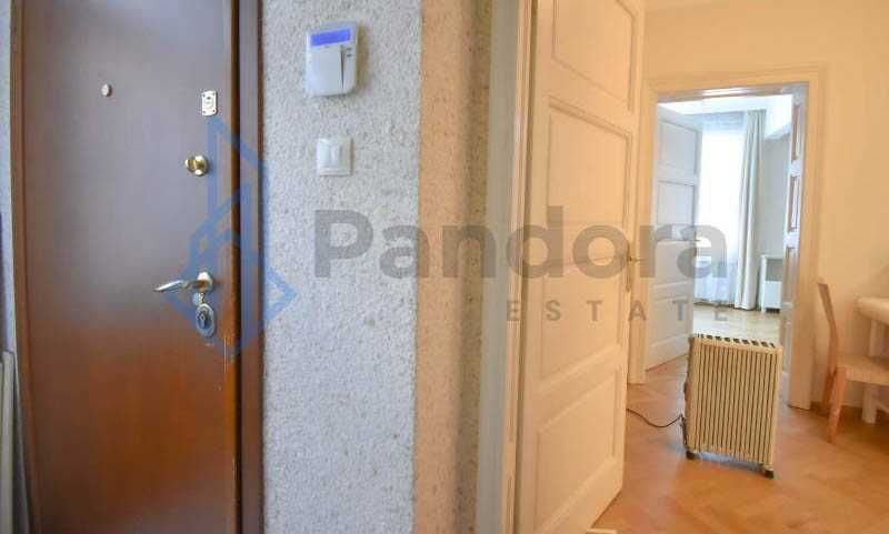 Дава се под наем Тристаен апартамент в София, Лозенец - 130 кв.м за 899 € - Снимка #8