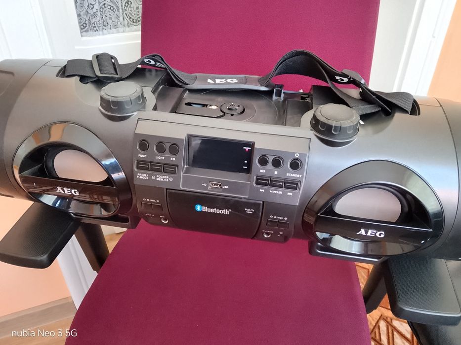 Combina Boombox AEG