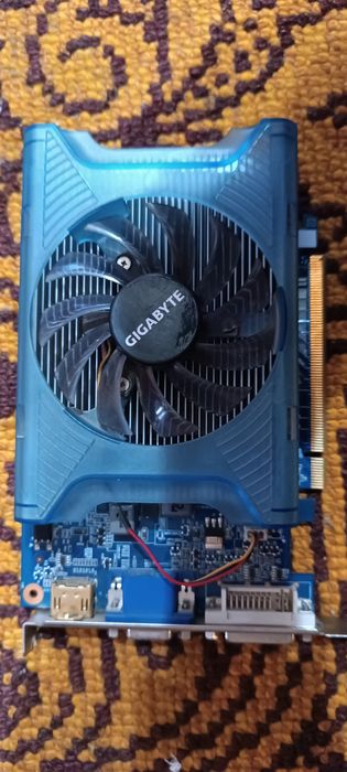 Продаю видео карты