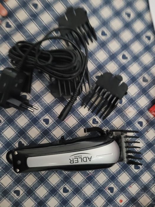 Masina de tuns cu acumulator