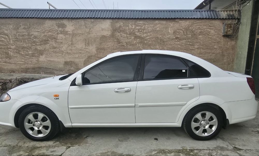 Gentra 3-pozitsa edial navaroti bilan